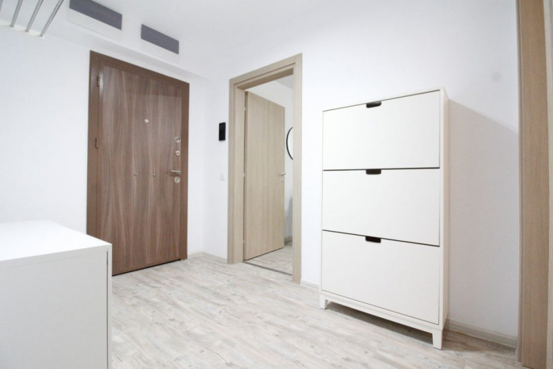 NERVA TRAIAN - ROKA RESIDENCE - MOBILAT MODERN, GARAJ