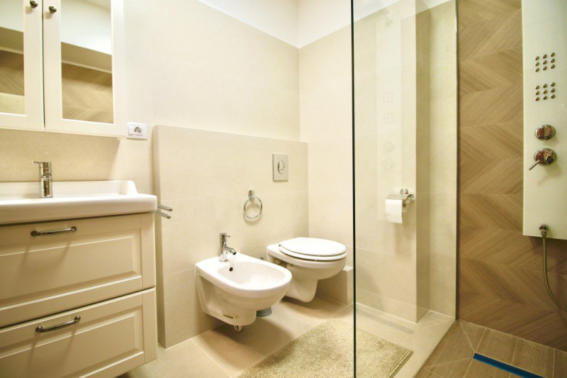 UNIRII - VIS A VIS ZEPTER, APARTAMENT SPATIOS, ELEGANT, MODERN! 