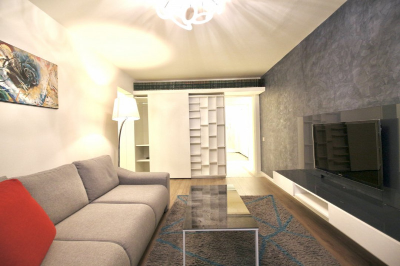 CAMIL RESSU-FIZICIENILOR,  DESIGN DEOSEBIT, LOC DE PARCARE!