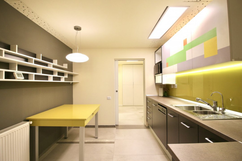 CAMIL RESSU-FIZICIENILOR,  DESIGN DEOSEBIT, LOC DE PARCARE!
