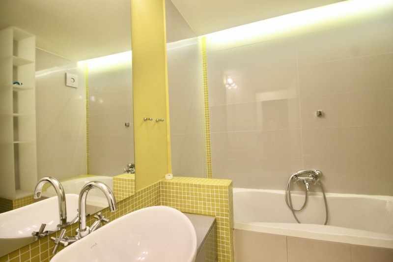 CAMIL RESSU-FIZICIENILOR,  DESIGN DEOSEBIT, LOC DE PARCARE!