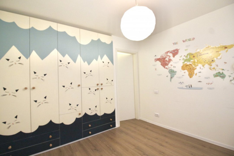 CAMIL RESSU-FIZICIENILOR,  DESIGN DEOSEBIT, LOC DE PARCARE!