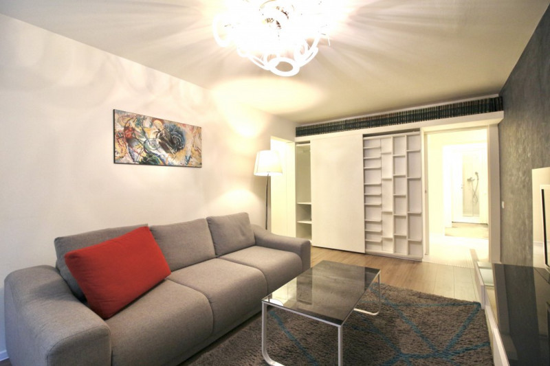 CAMIL RESSU-FIZICIENILOR,  DESIGN DEOSEBIT, LOC DE PARCARE!