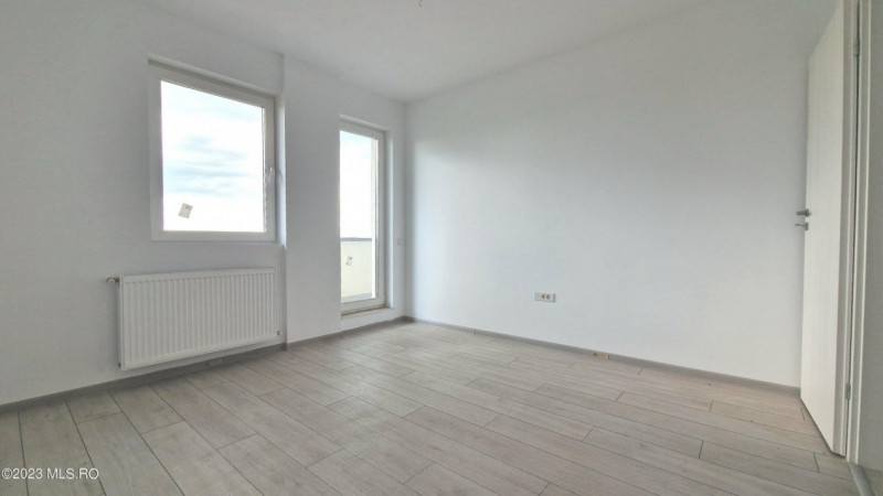 Titan Sun Park 7, Apartament Decomandat cu Terasa de 53 mp!