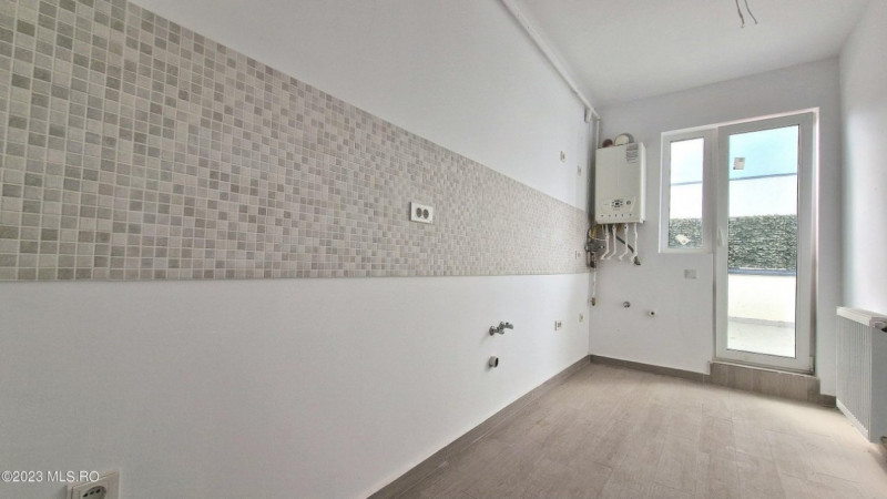 Titan Sun Park 7, Apartament Decomandat cu Terasa de 53 mp!