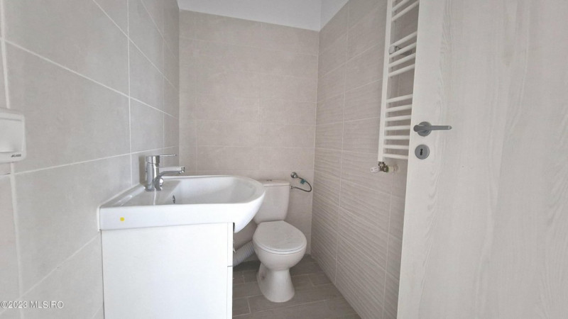 Titan Sun Park 7, Apartament Decomandat cu Terasa de 53 mp!