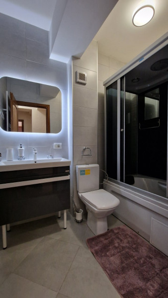Universitate - Batistei, Apartament Elegant, Bloc 2017, Parcare!