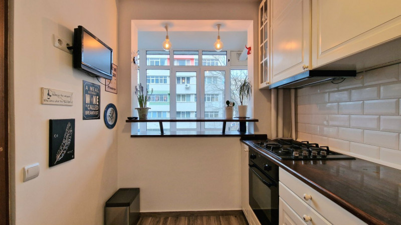 Ion Mihalache, Lainici - Apartament Renovat Modern, Etaj 1