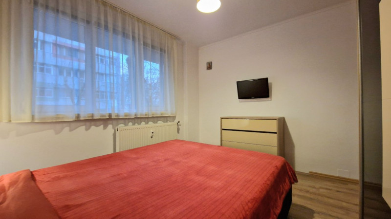 Ion Mihalache, Lainici - Apartament Renovat Modern, Etaj 1