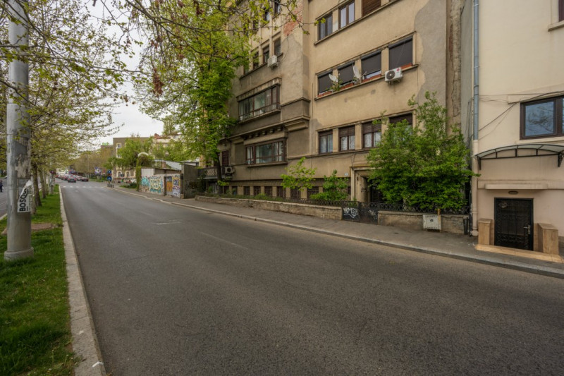 CISMIGIU - BERZEI, APARTAMENT RAFINAT IN INIMA CAPITALEI - GATA DE MUTAT!
