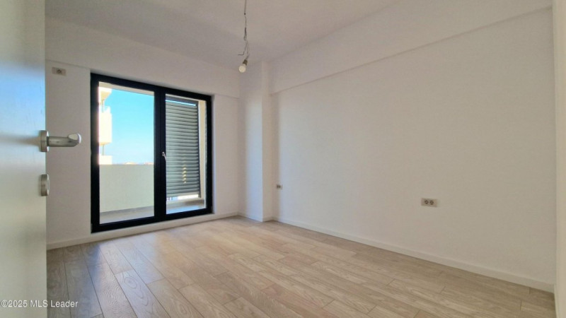 3 CAMERE I COMPLEX PE MALUL LACULUI I SunLake Residence