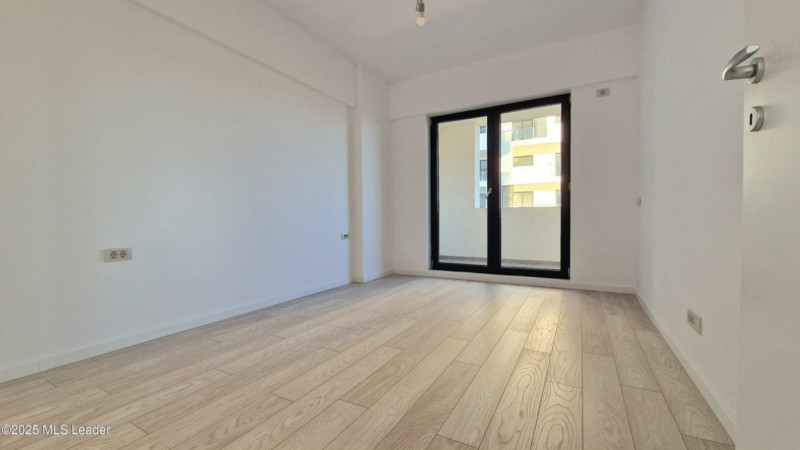 3 CAMERE I COMPLEX PE MALUL LACULUI I SunLake Residence