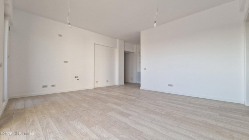 3 CAMERE I COMPLEX PE MALUL LACULUI I SunLake Residence