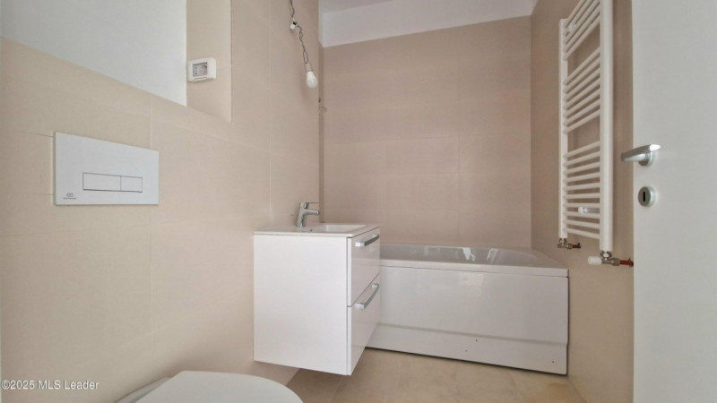 3 CAMERE I COMPLEX PE MALUL LACULUI I SunLake Residence
