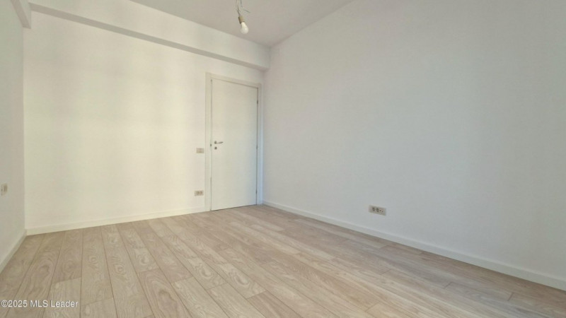 3 CAMERE I COMPLEX PE MALUL LACULUI I SunLake Residence