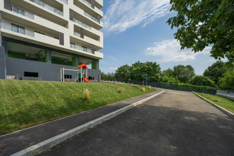 Studio Nou in Complex Privat pe Malul Lacului    