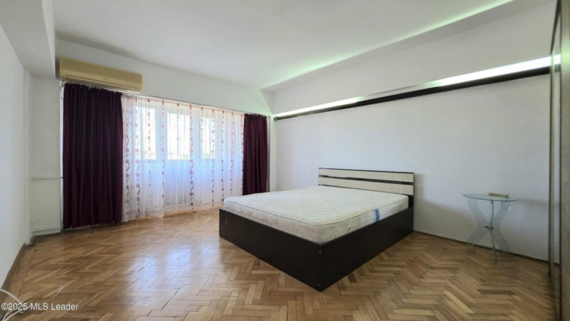 Libertatii - Regina Maria, 3 Camere Decomandat, Panorama
