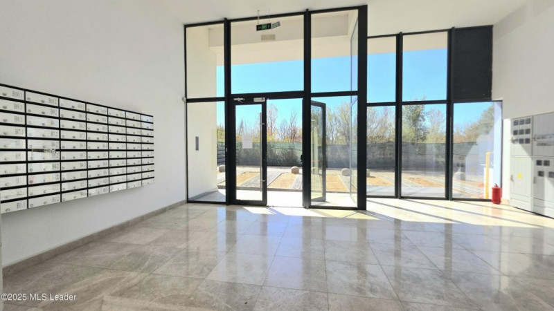 3 Camere Modern - in Complex Rezidential pe Malul Lacului