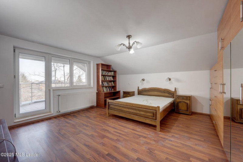 Voluntari, Revolutiei, Vila 2006, 560 mp, teren 1120mp