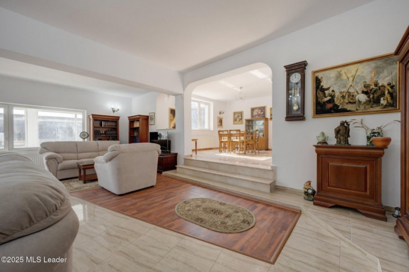 Voluntari, Revolutiei, Vila 2006, 560 mp, teren 1120mp