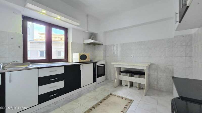 Libertatii - Regina Maria, 3 Camere Decomandat, Panorama