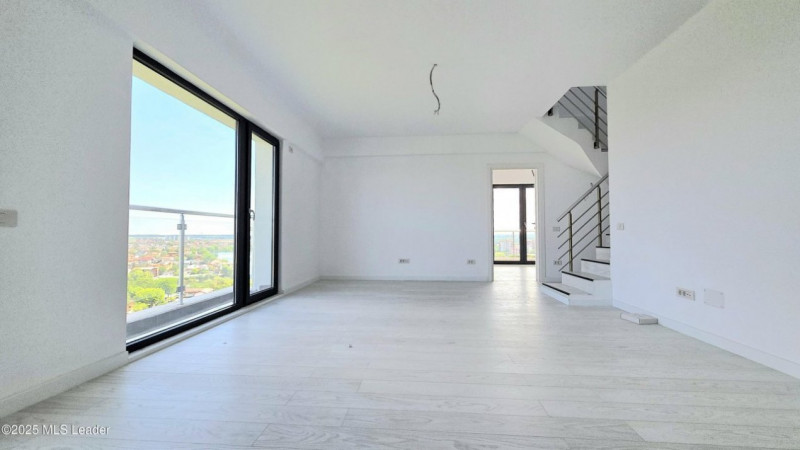 Penthouse Duplex, SunLake Residence, Panorama Superba