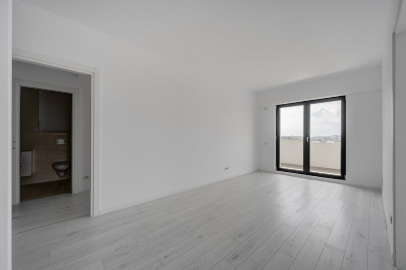 APARTAMENT CU TERASA GENEROASA SI VEDERE UNICA CATRE LAC