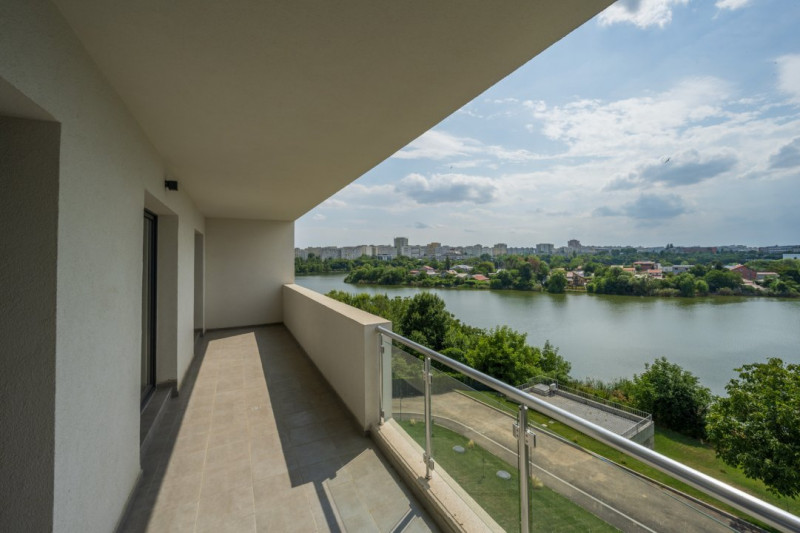APARTAMENT CU TERASA GENEROASA SI VEDERE UNICA CATRE LAC