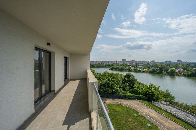 APARTAMENT CU TERASA GENEROASA SI VEDERE UNICA CATRE LAC