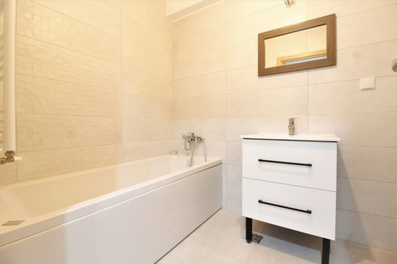 NERVA TRAIAN - ROKA RESIDENCE - MOBILAT MODERN, GARAJ