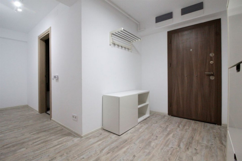 NERVA TRAIAN - ROKA RESIDENCE - MOBILAT MODERN, GARAJ