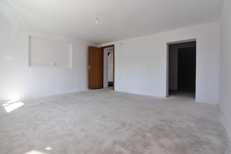 TUNARI - CENTRU - CASA PARTER - FINISAJE LA ALEGERE!
